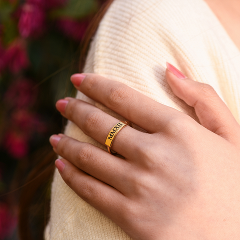 female model wearing Dainty Bar Ring